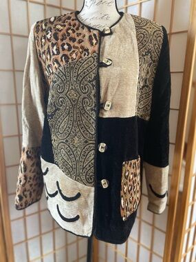 Vintage Brown Beige Women’s animal print jacket, long sleeve Size Small